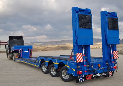 GT LOWBED SEMI TRAILERS which is knows also low loader and can carry heavy loads , excavators , construction machines, transformer, generator , cranes , caravans , army tanks and different kind of big machines. Lowbed Semi Trailers can be produced between 2 axles to 8 axles and loading capacity starting from 20 Tons to 180 Tons , rear or front loading Lowbed Trailers and platform as customer demand with different kind of specification according to demand. Self steering axles, hydraulic auto remote control axles, pool type chassis, Low bed Trailers hydraulic ramp, platform type chassis can be used in different kind of Low bed trailer